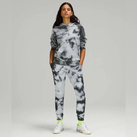 Lululemon 2021 Warm Down Jogger *Earth Dye Earth Dye Stone - Picture 3 of 11